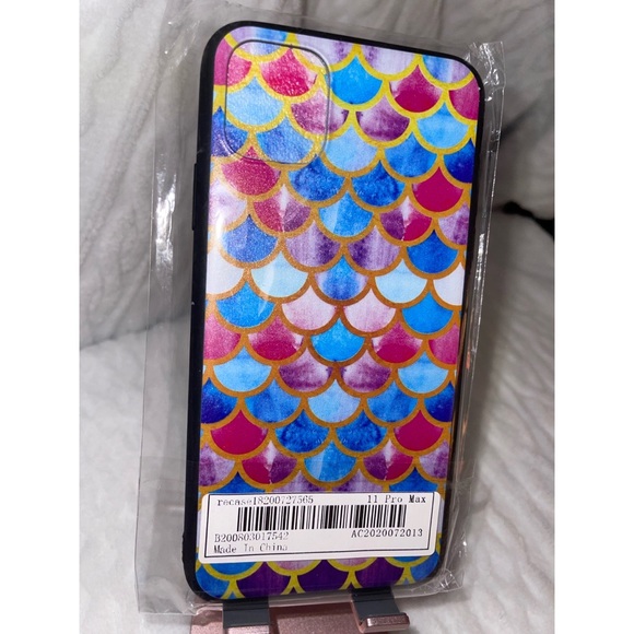 Colorful Fish Scales iPhone 11 Pro Max Case 💕 - Picture 11 of 17
